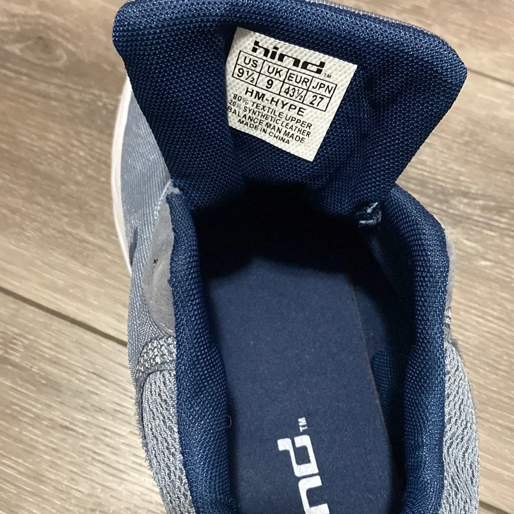 NWOT! Hind Blue‎ Sneakers